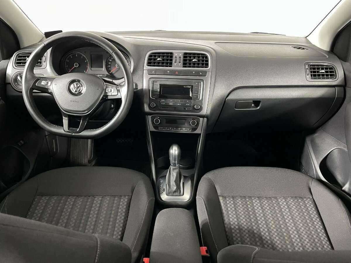 Volkswagen Polo с пробегом — 2019 год. Фото: #5