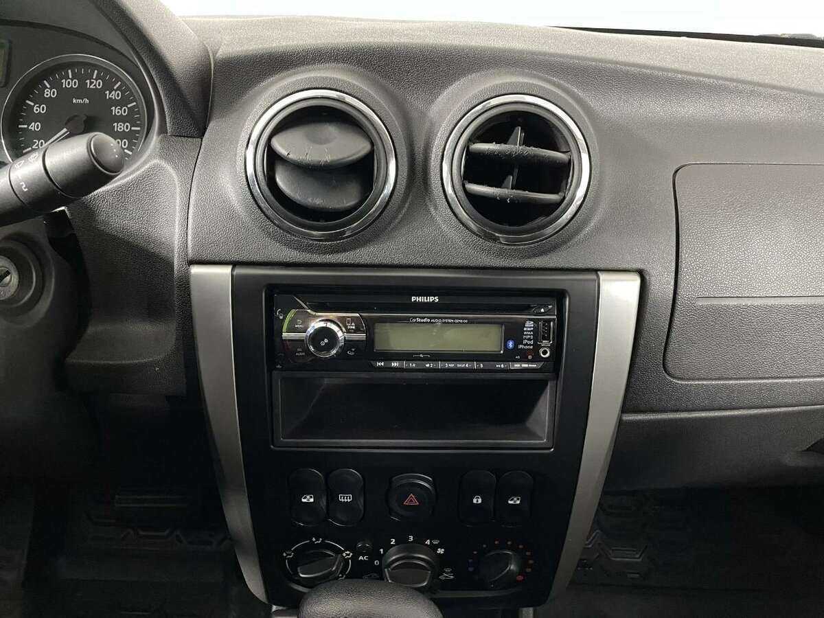 Nissan Almera с пробегом — 2013 год. Фото: #11