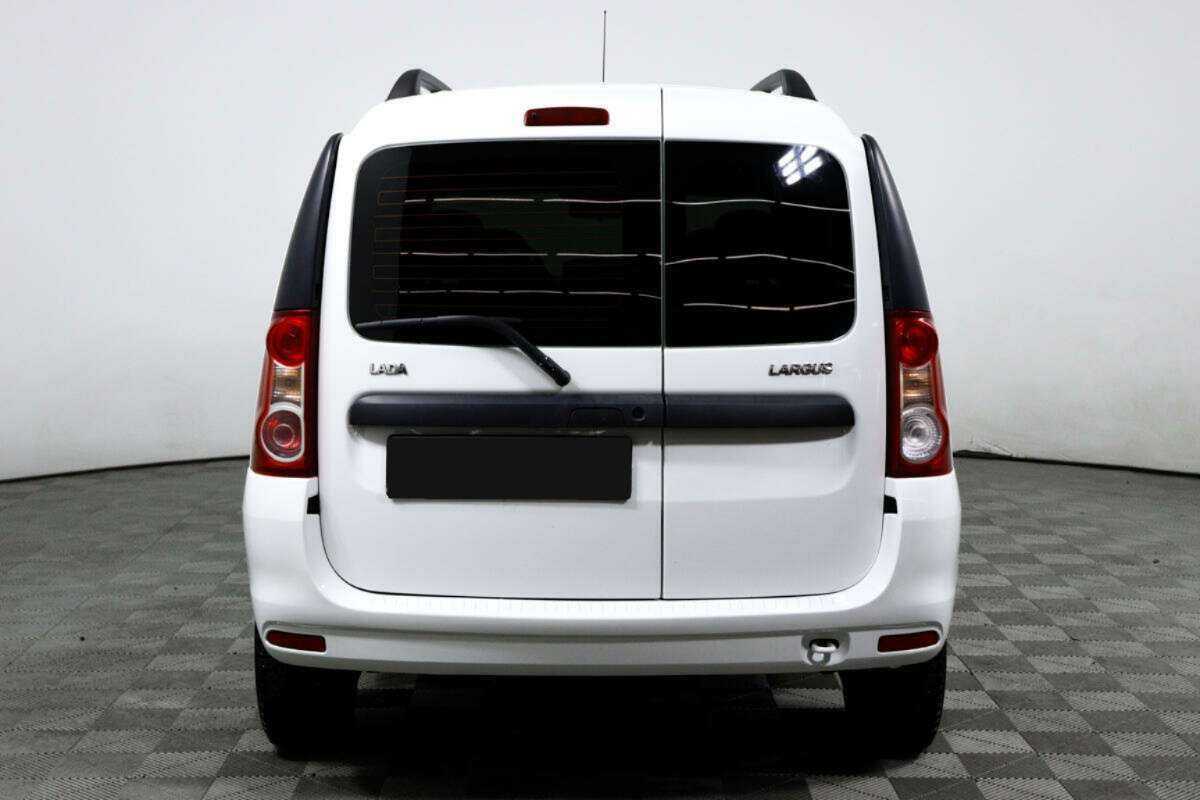 Lada (ВАЗ) Largus с пробегом — 2019 год. Фото: #5