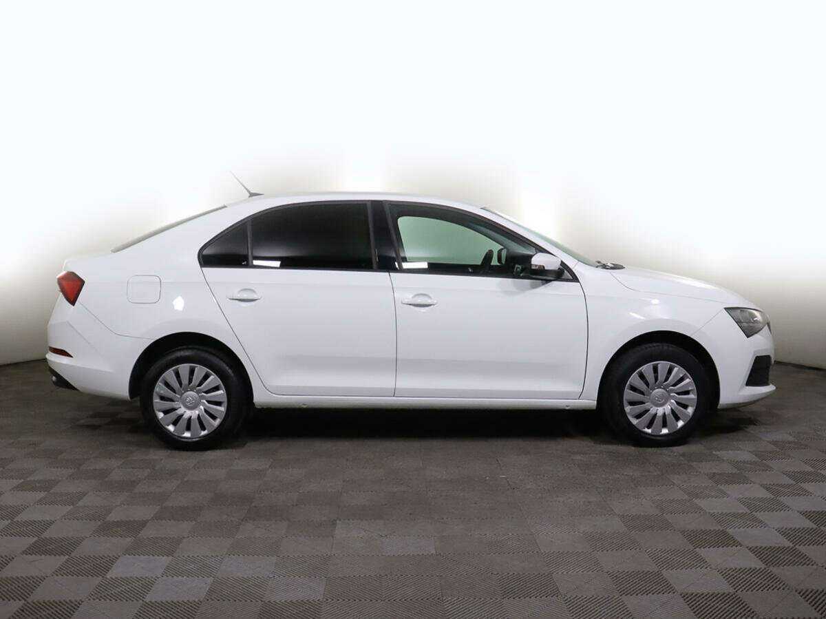 Skoda Rapid с пробегом — 2021 год. Фото: #2