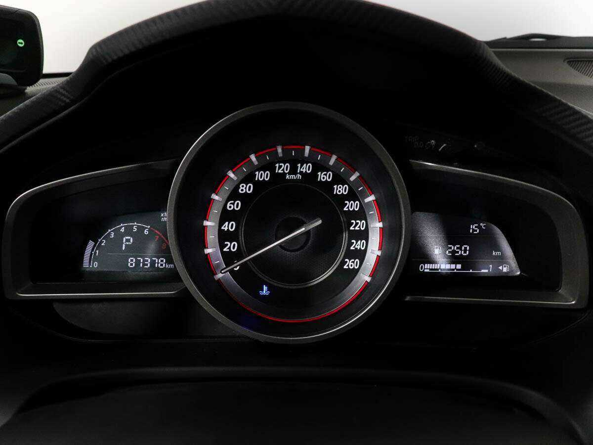 Mazda 3 с пробегом — 2014 год. Фото: #8