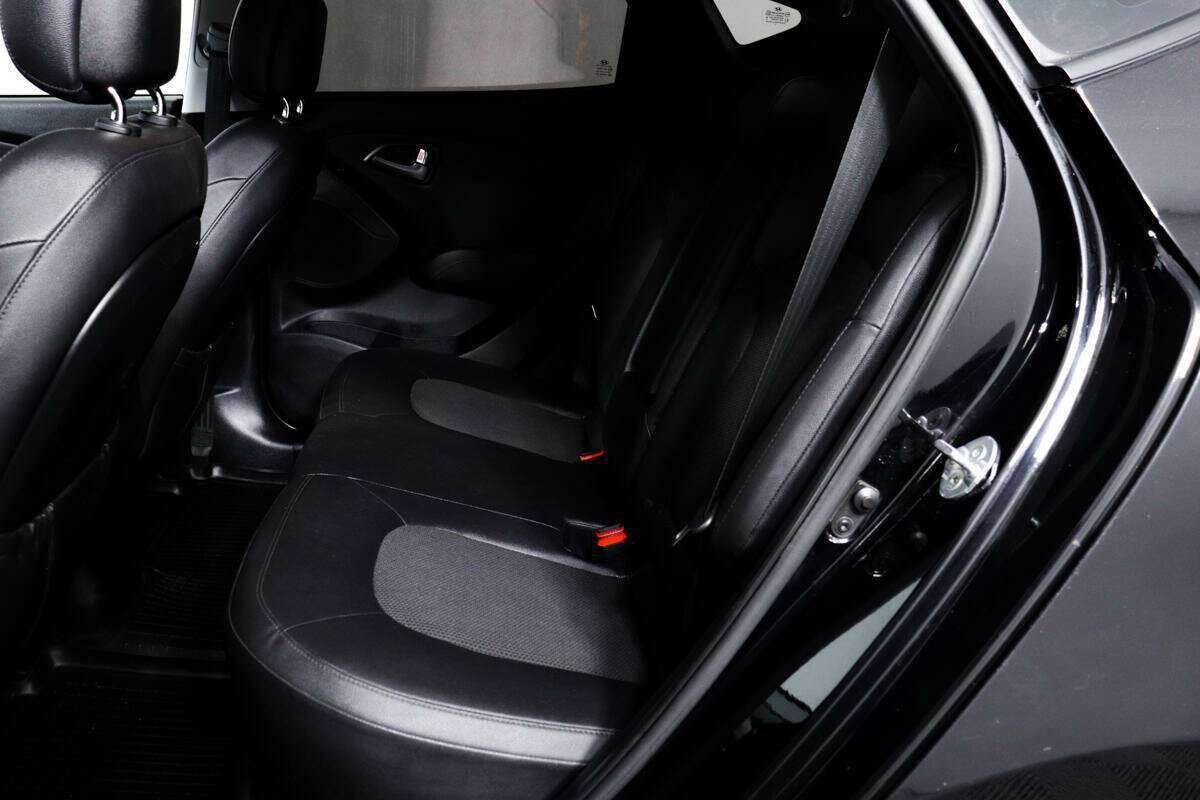 Hyundai ix35 с пробегом — 2013 год. Фото: #11