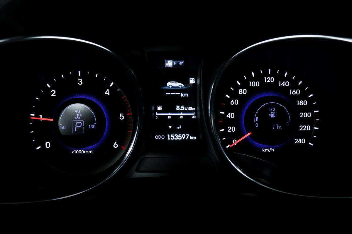 Hyundai Santa Fe с пробегом — 2013 год. Фото: #9