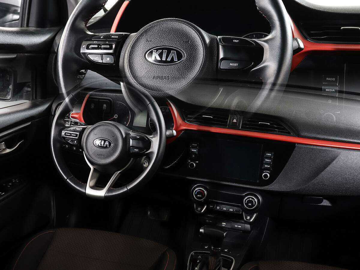 Kia Rio с пробегом — 2020 год. Фото: #13
