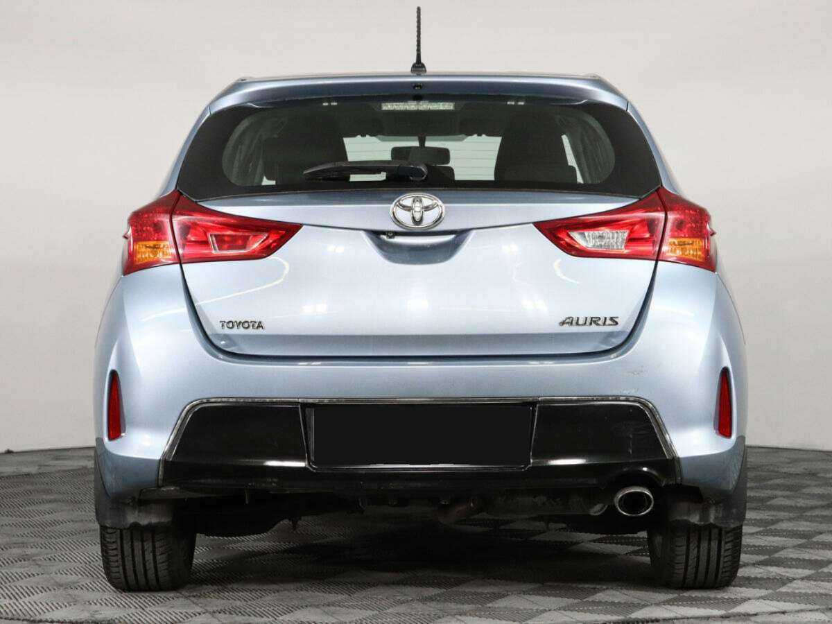 Toyota Auris с пробегом — 2013 год. Фото: #5