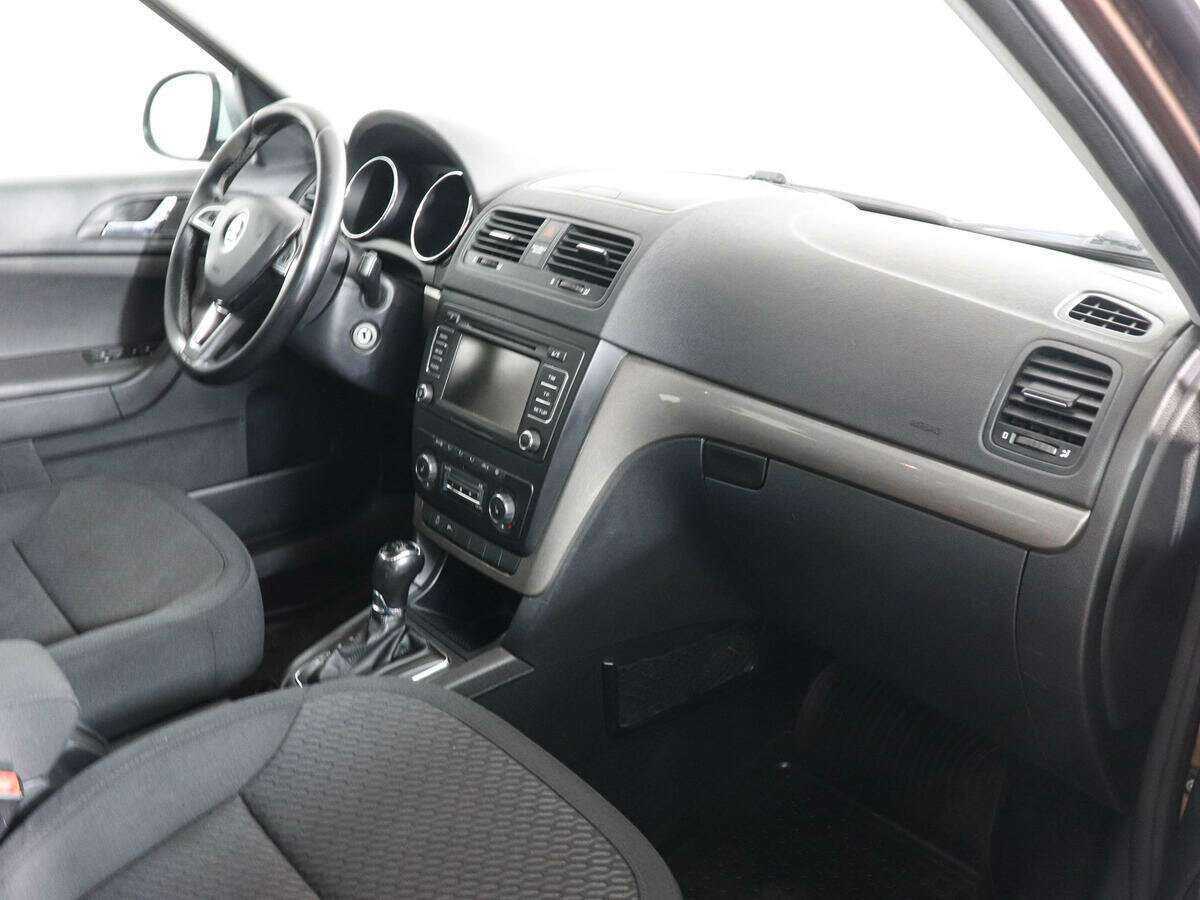 Skoda Yeti с пробегом — 2014 год. Фото: #9