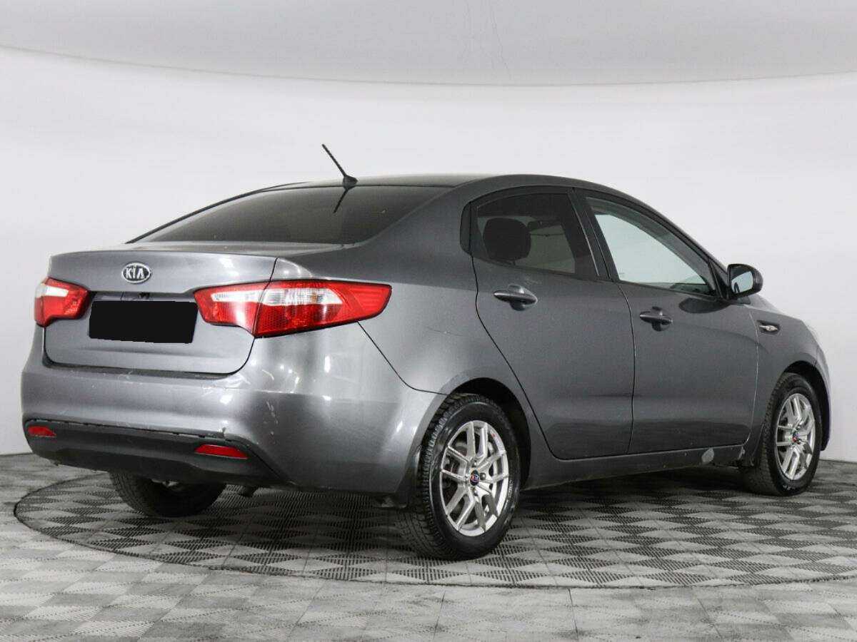 Kia Rio с пробегом — 2012 год. Фото: #2