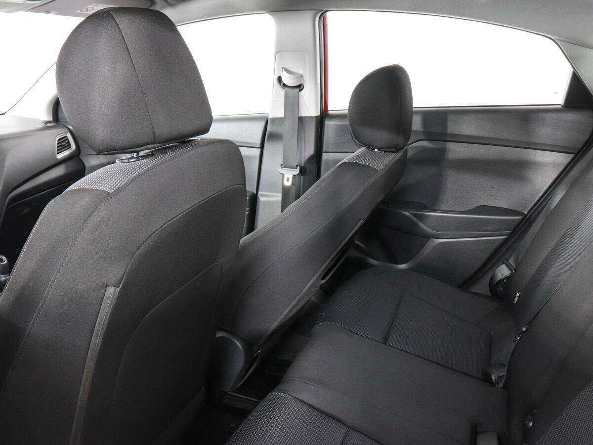 Hyundai Solaris с пробегом — 2021 год. Фото: #10