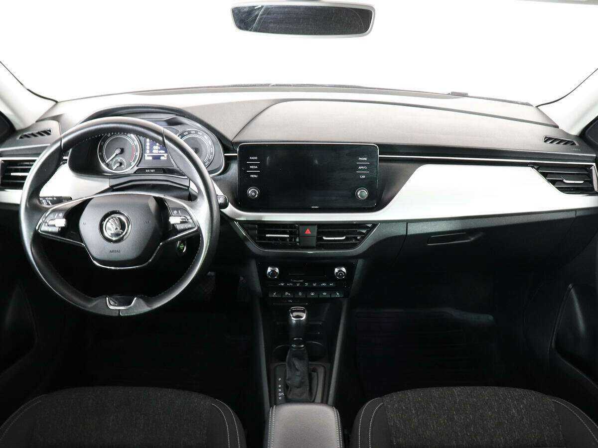 Skoda Rapid с пробегом — 2020 год. Фото: #10