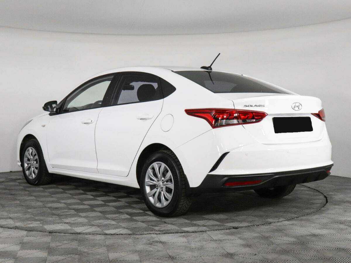 Hyundai Solaris с пробегом — 2021 год. Фото: #5