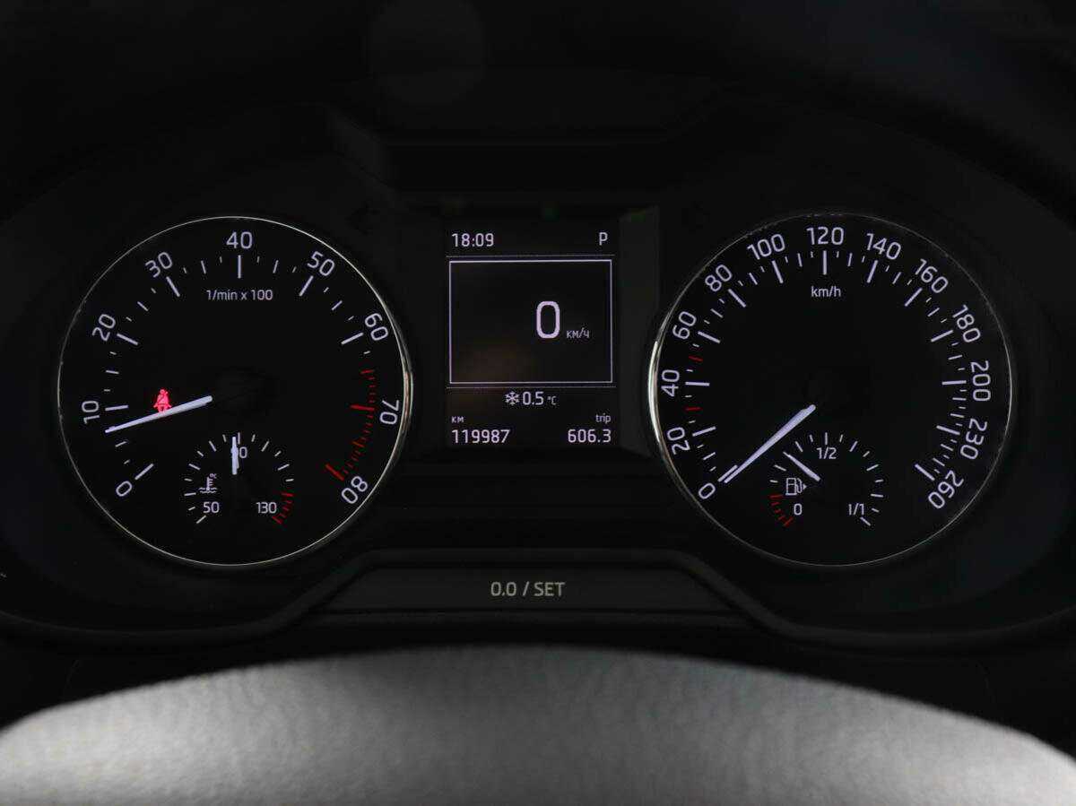 Skoda Octavia с пробегом — 2014 год. Фото: #11