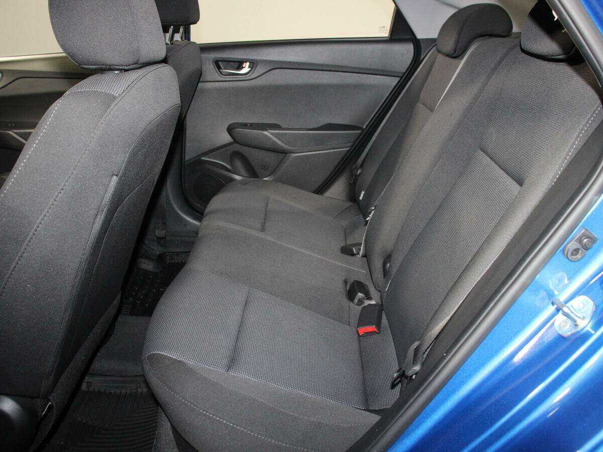 Hyundai Solaris с пробегом — 2020 год. Фото: #9