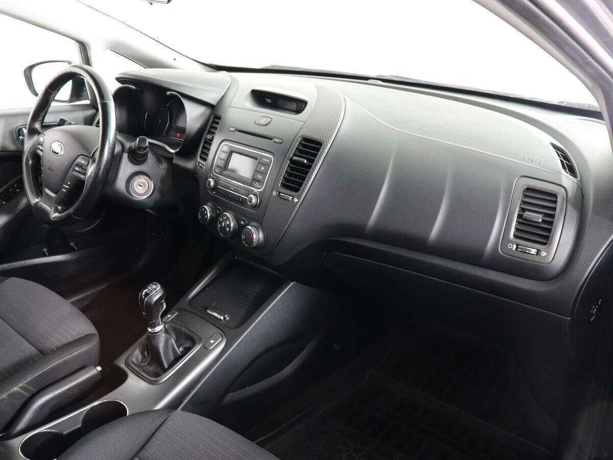 Kia Cerato с пробегом — 2014 год. Фото: #8