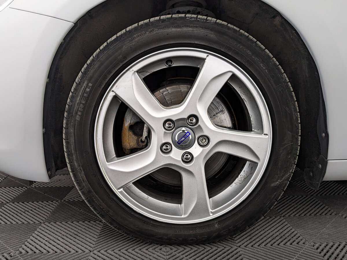 Volvo S60 с пробегом — 2012 год. Фото: #10