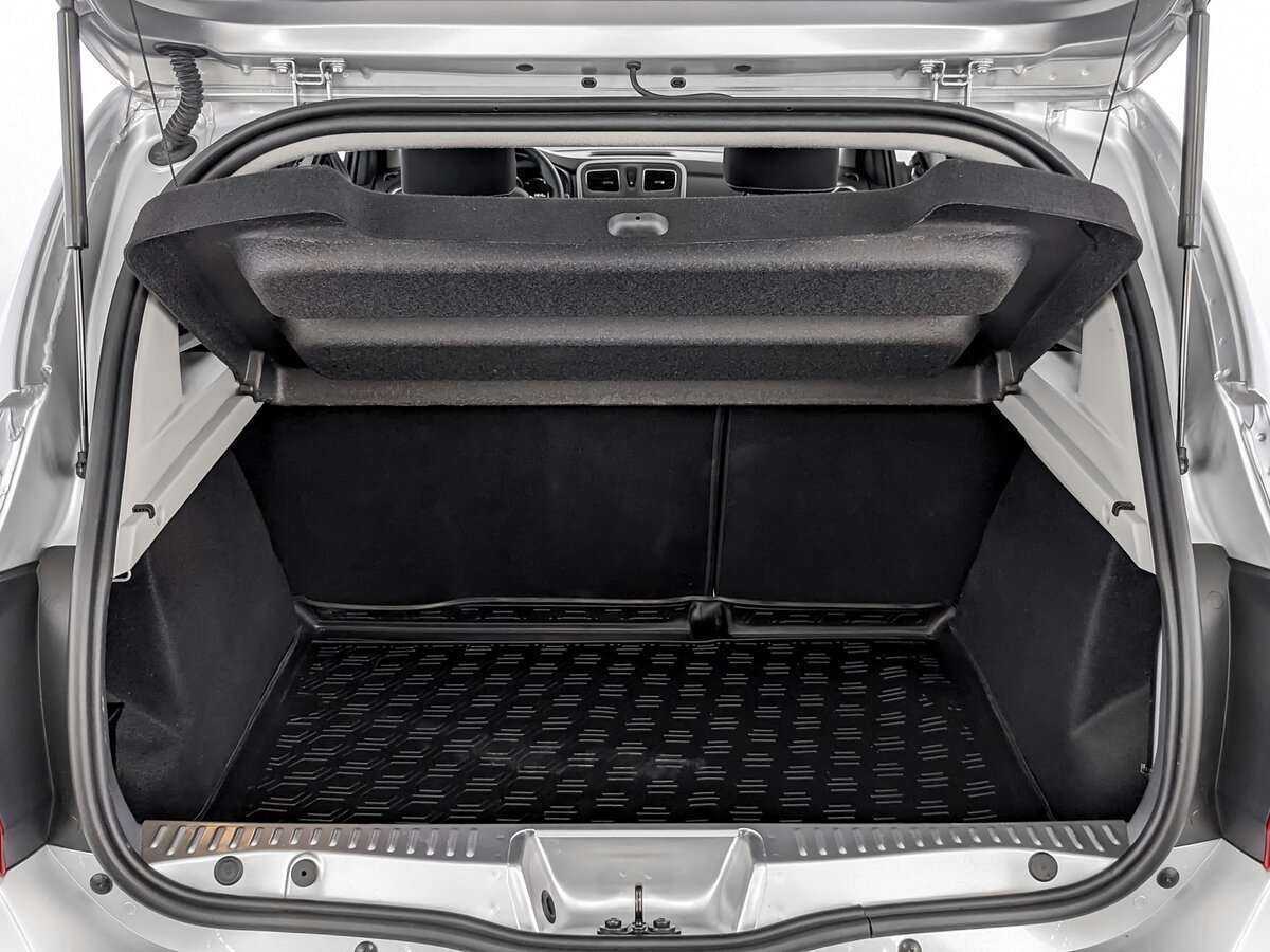 Renault Sandero с пробегом — 2021 год. Фото: #9