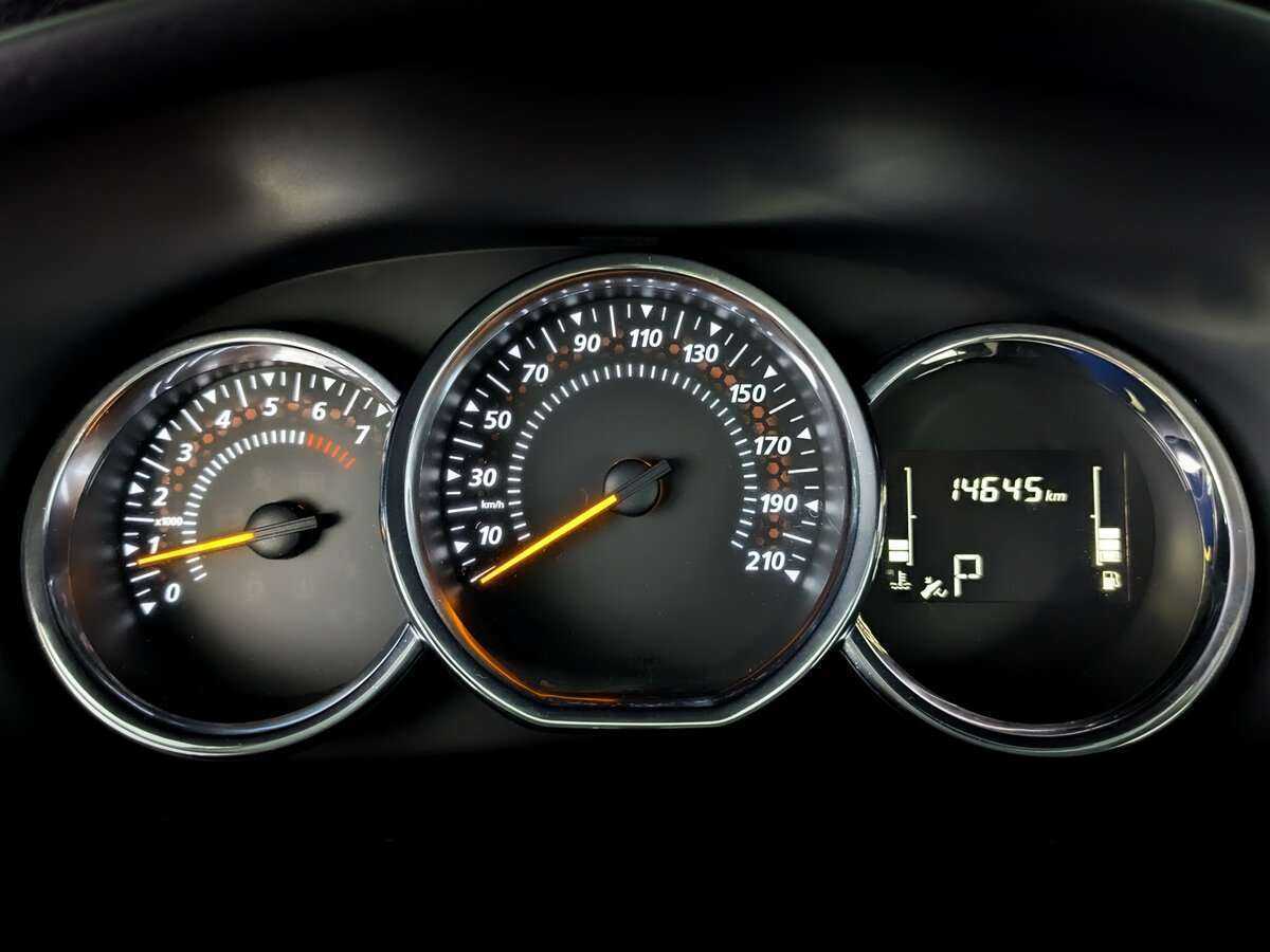 Renault Sandero с пробегом — 2021 год. Фото: #12