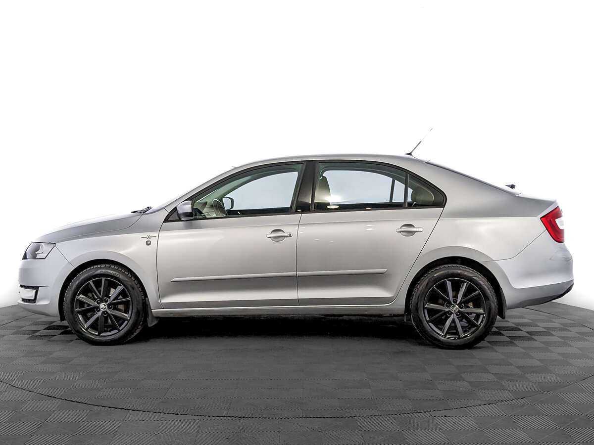 Skoda Rapid с пробегом — 2016 год. Фото: #6