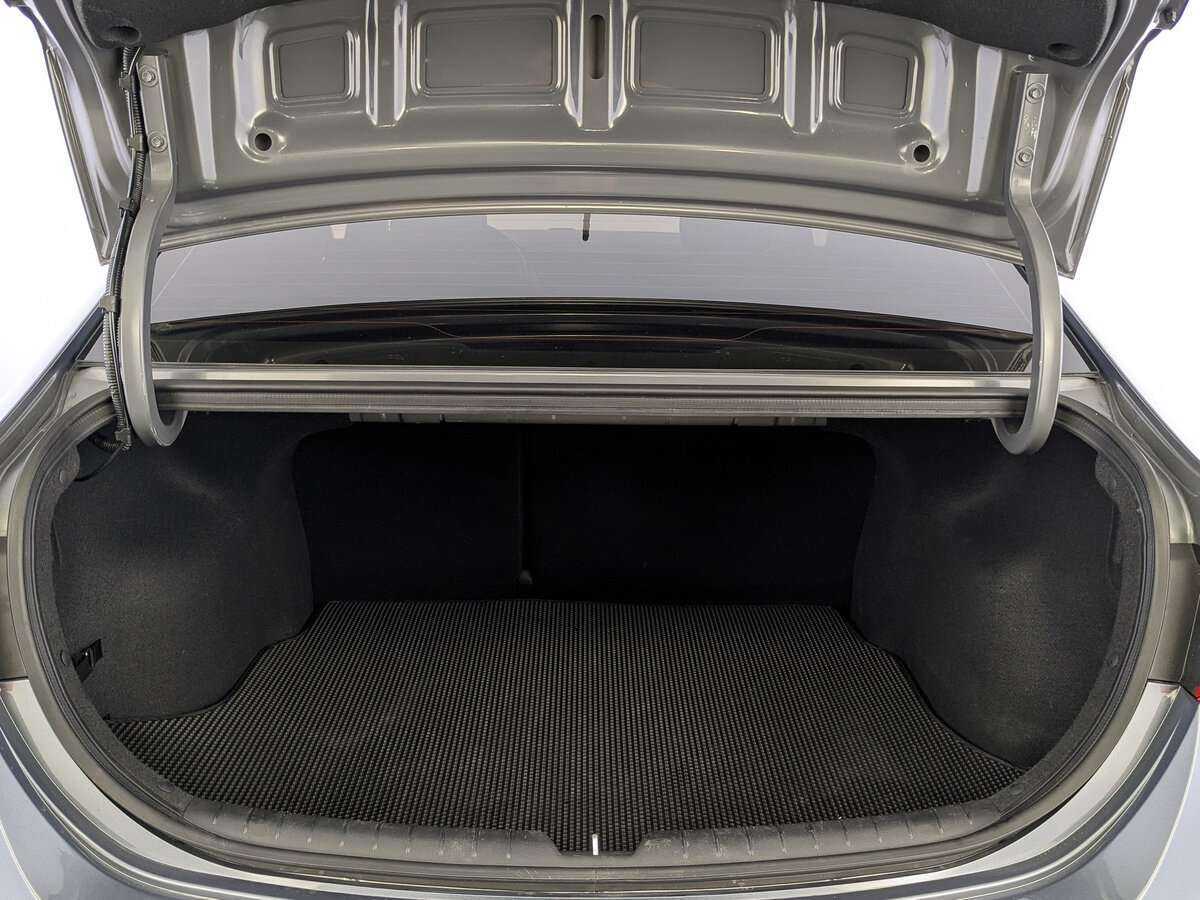 Hyundai Solaris с пробегом — 2018 год. Фото: #9