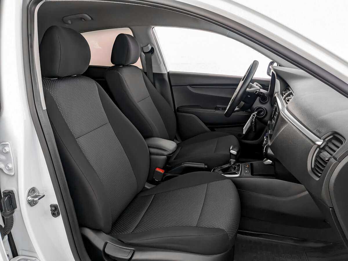 Kia Rio с пробегом — 2020 год. Фото: #17