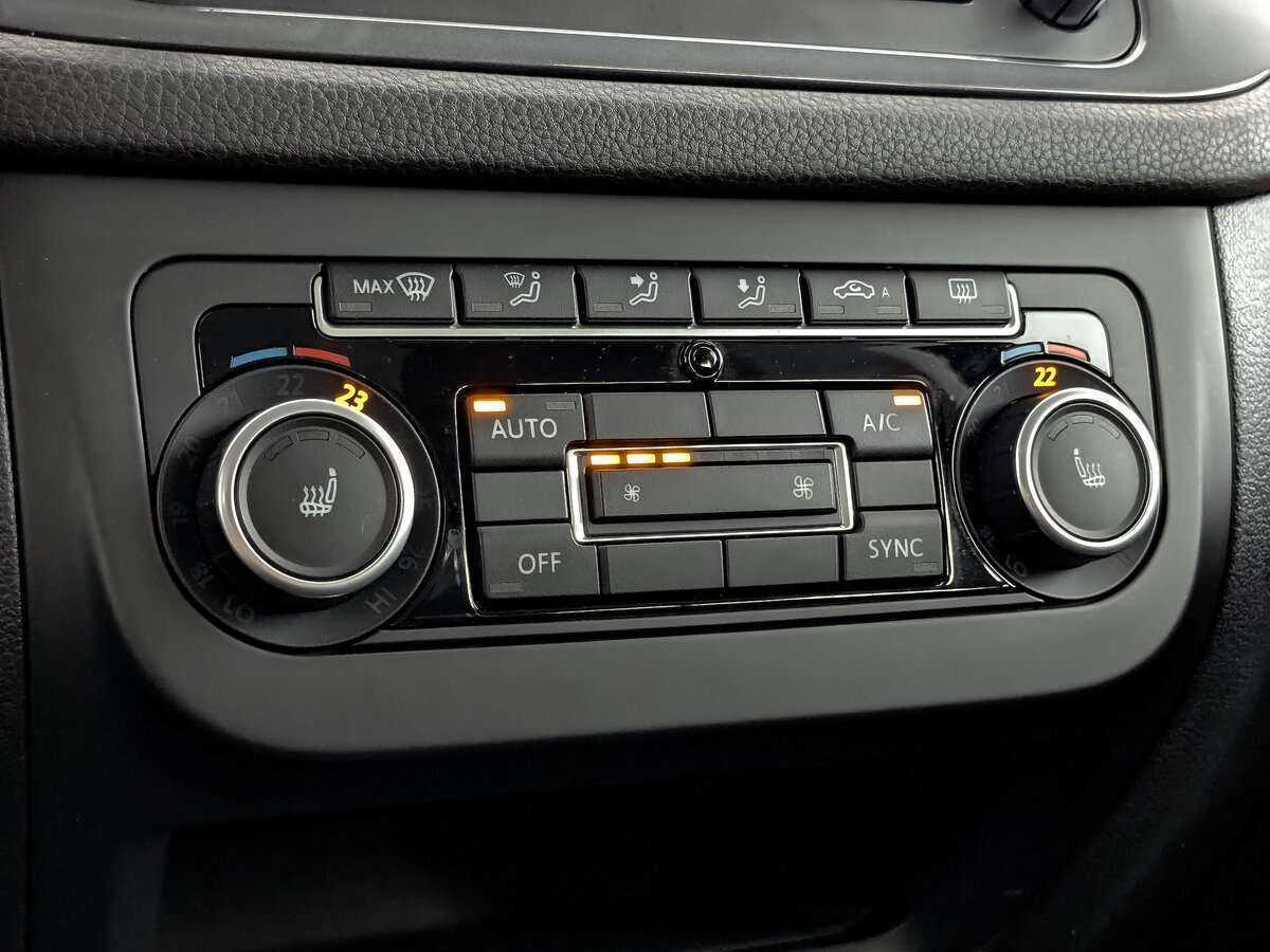 Volkswagen Tiguan с пробегом — 2015 год. Фото: #16