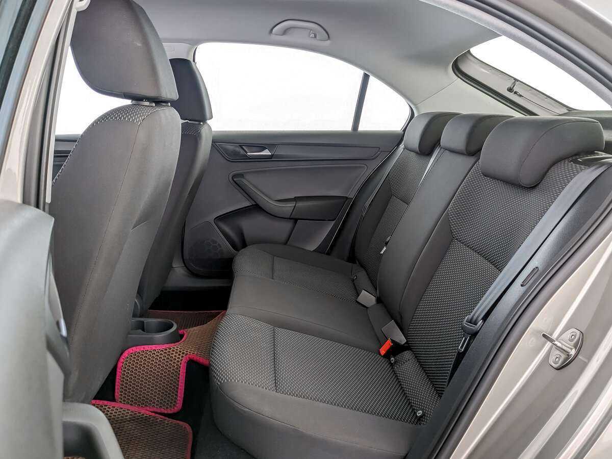 Volkswagen Polo с пробегом — 2020 год. Фото: #11