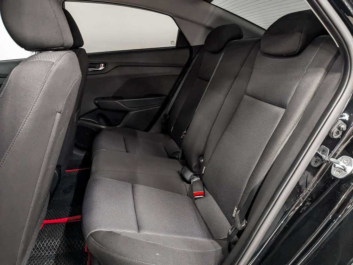 Hyundai Solaris с пробегом — 2021 год. Фото: #13