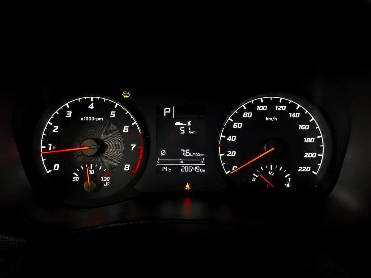 Hyundai Solaris с пробегом — 2022 год. Фото: #12