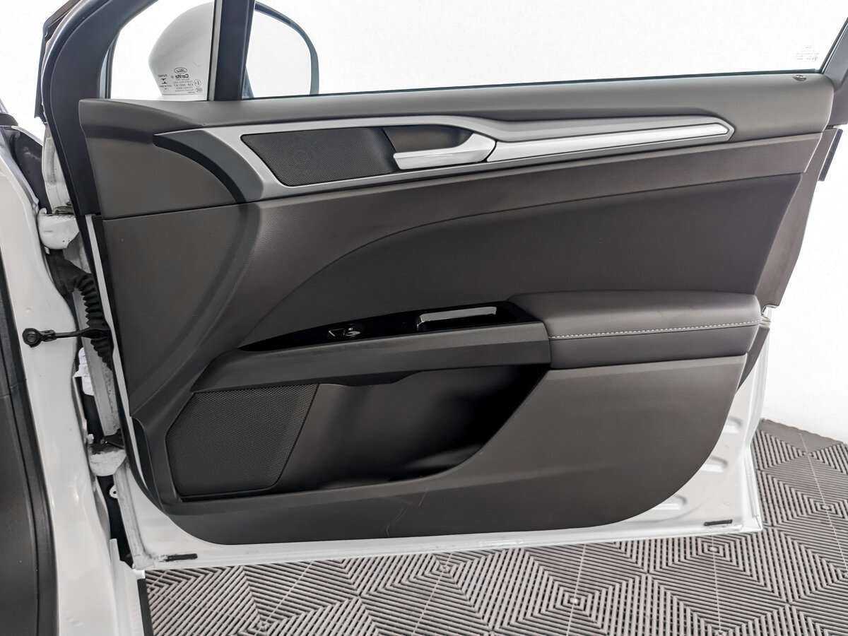 Ford Mondeo с пробегом — 2017 год. Фото: #19