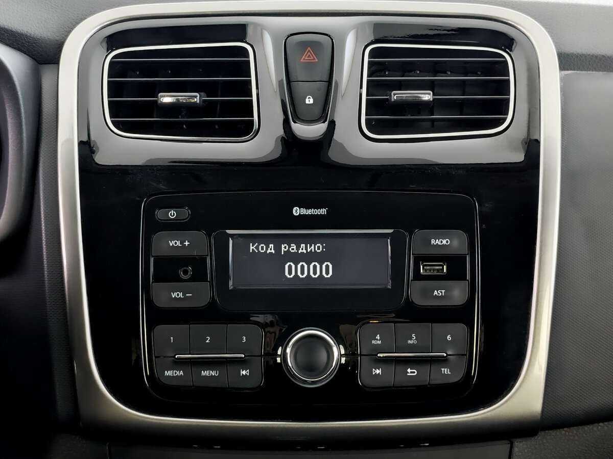 Renault Logan с пробегом — 2017 год. Фото: #12