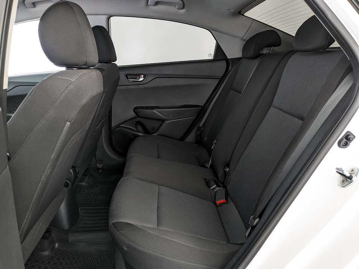 Hyundai Solaris с пробегом — 2021 год. Фото: #13