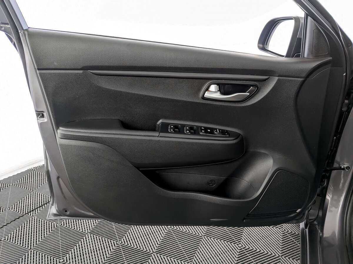 Kia Rio с пробегом — 2022 год. Фото: #18