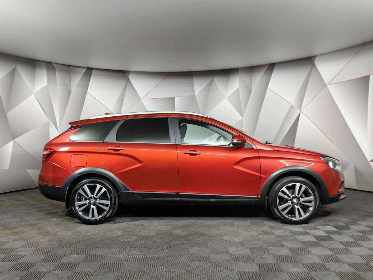 Lada (ВАЗ) Vesta с пробегом — 2019 год. Фото: #5