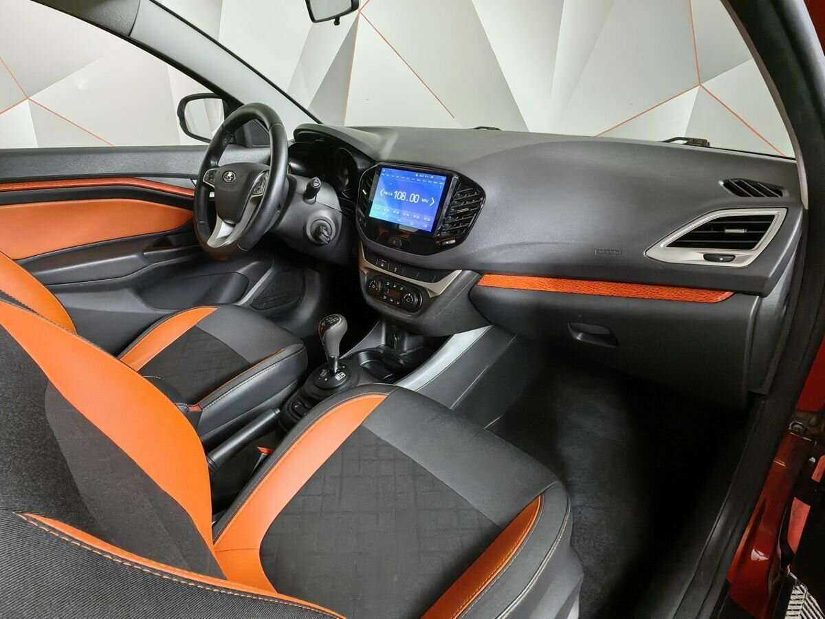 Lada (ВАЗ) Vesta с пробегом — 2019 год. Фото: #8