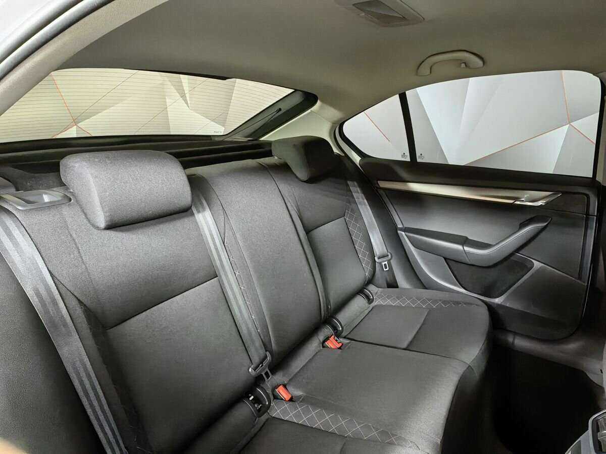 Skoda Octavia с пробегом — 2019 год. Фото: #12