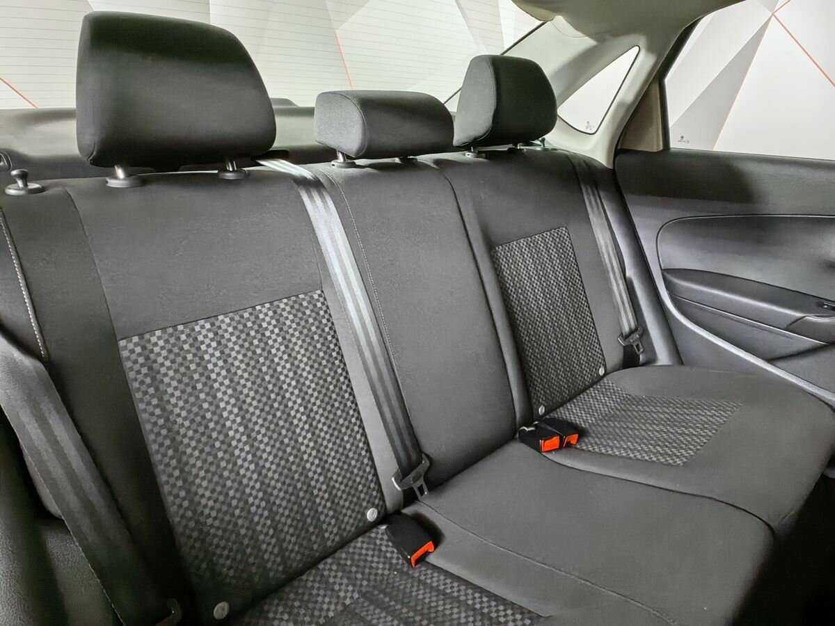 Volkswagen Polo с пробегом — 2016 год. Фото: #12