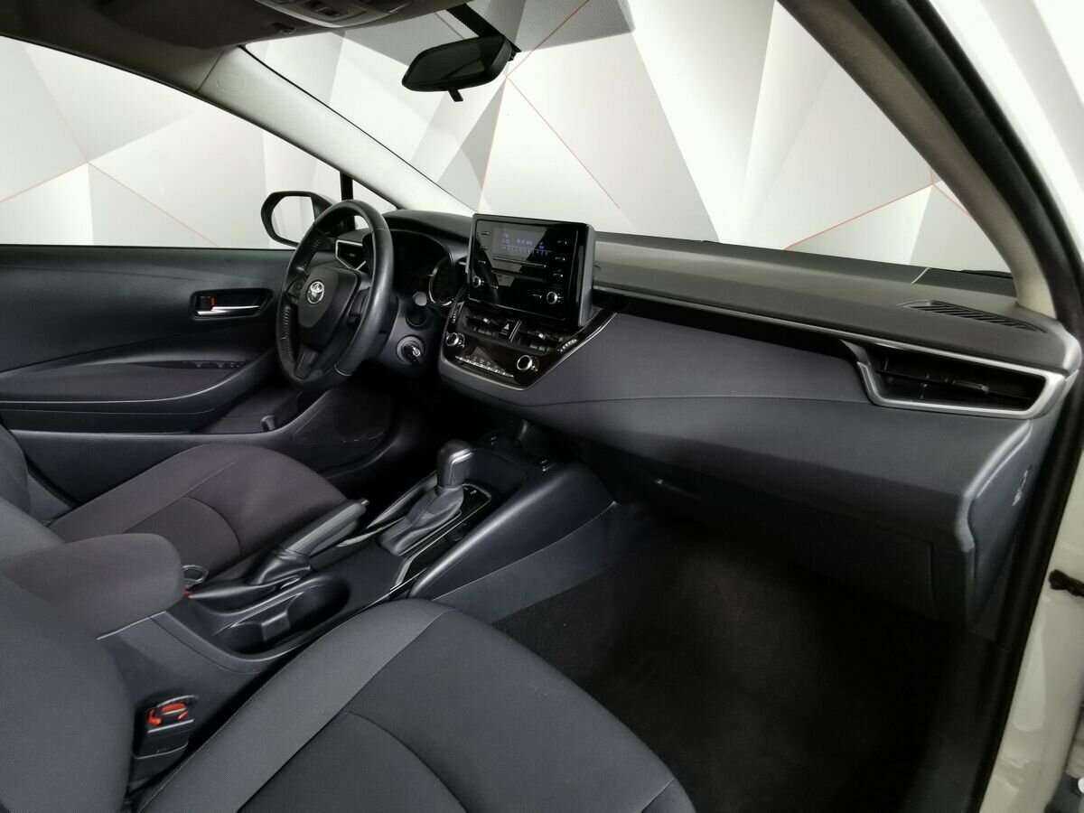 Toyota Corolla с пробегом — 2019 год. Фото: #8