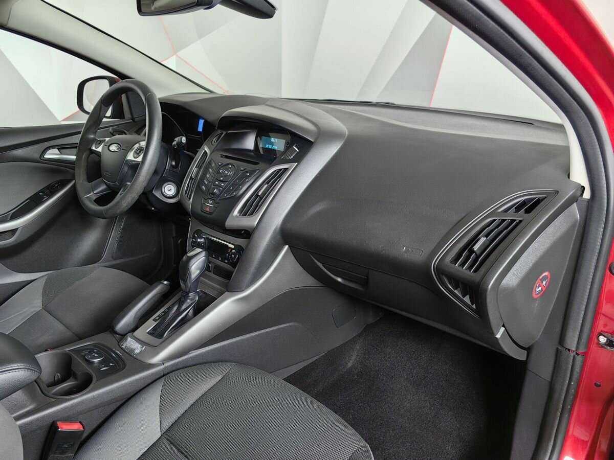 Ford Focus с пробегом — 2013 год. Фото: #8