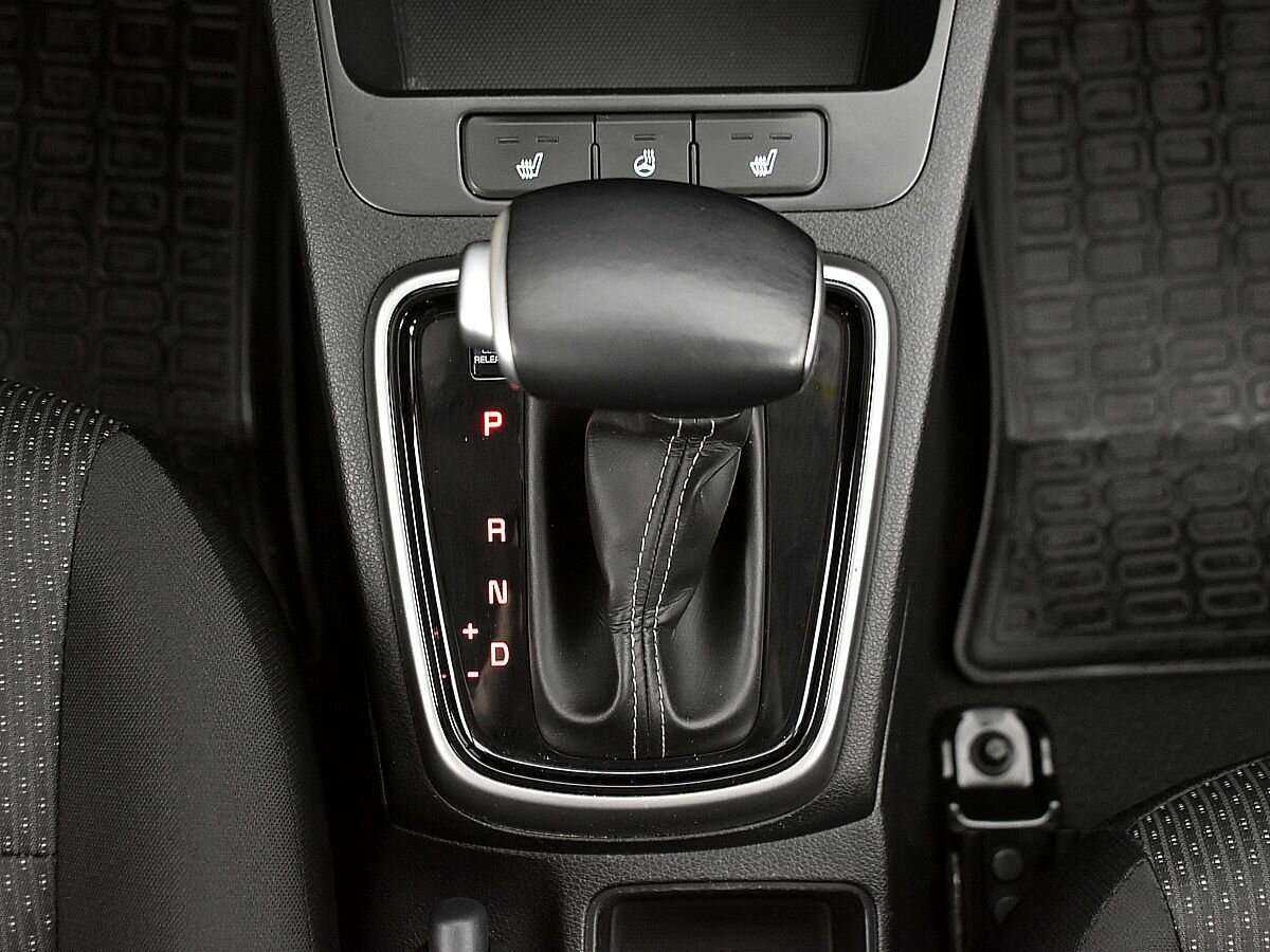 Kia Rio с пробегом — 2020 год. Фото: #13