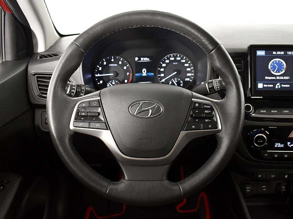Hyundai Solaris с пробегом — 2021 год. Фото: #10