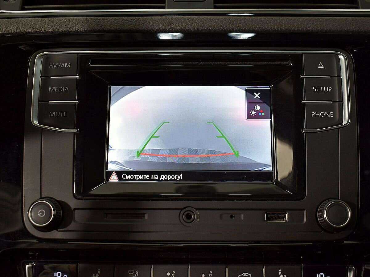 Volkswagen Jetta с пробегом — 2017 год. Фото: #12