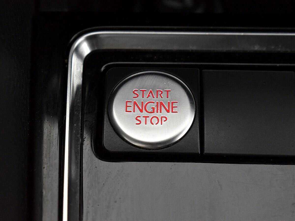 Volkswagen Jetta с пробегом — 2017 год. Фото: #14