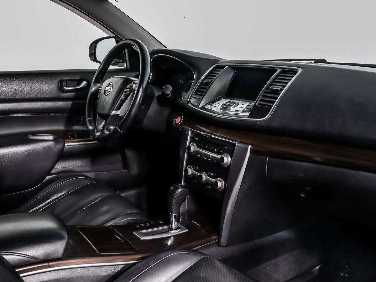 Nissan Teana с пробегом — 2012 год. Фото: #12