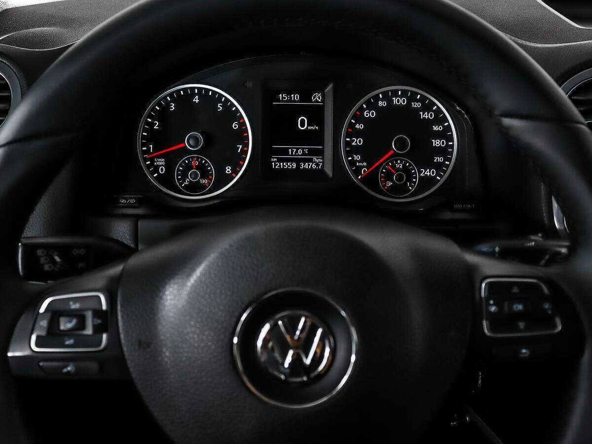 Volkswagen Tiguan с пробегом — 2014 год. Фото: #15