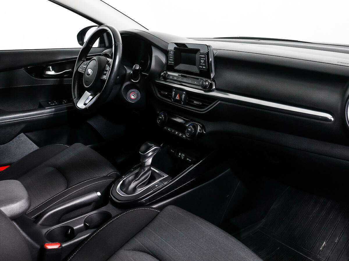 Kia Cerato с пробегом — 2018 год. Фото: #10