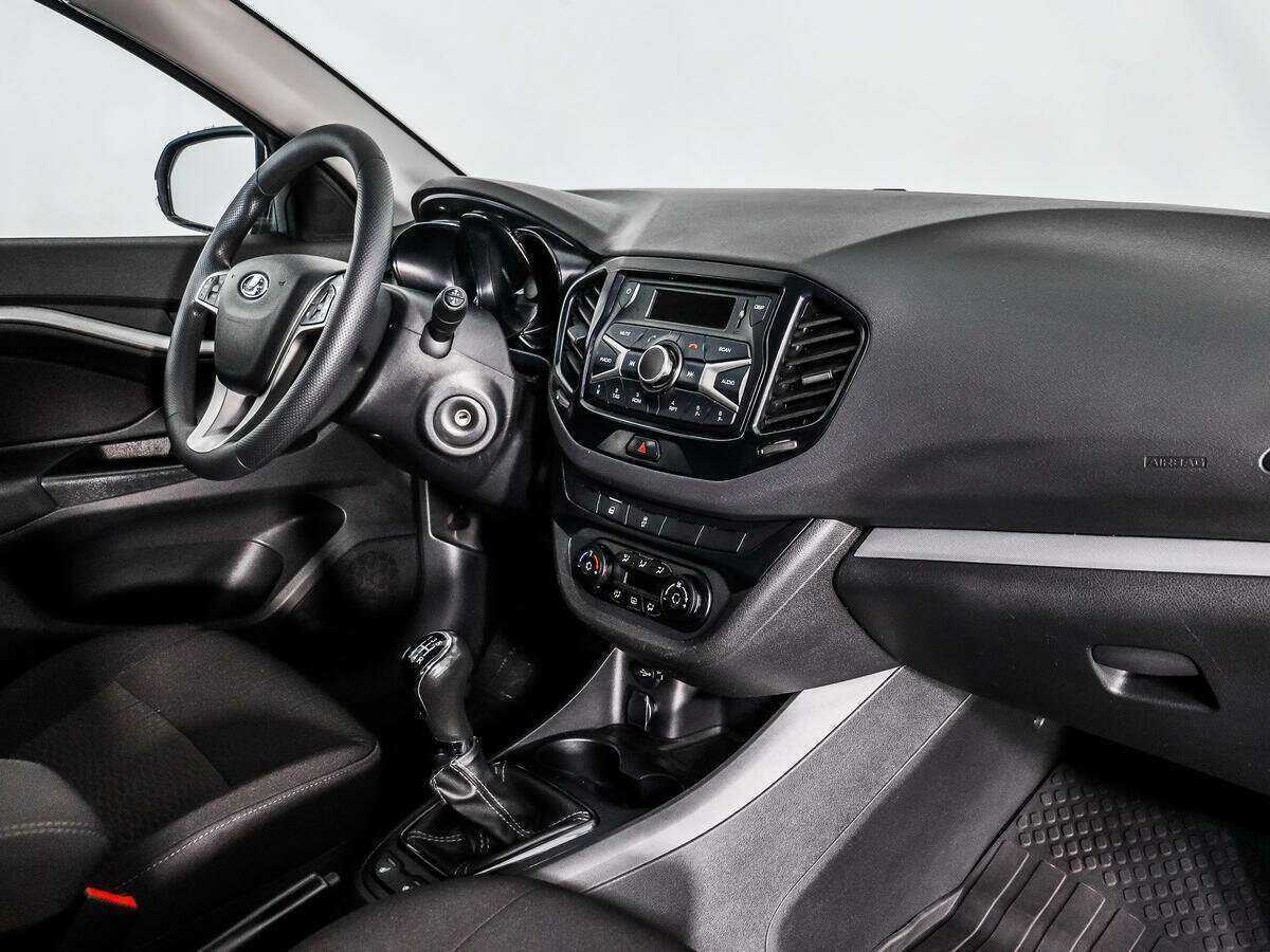 Lada (ВАЗ) Vesta с пробегом — 2021 год. Фото: #10