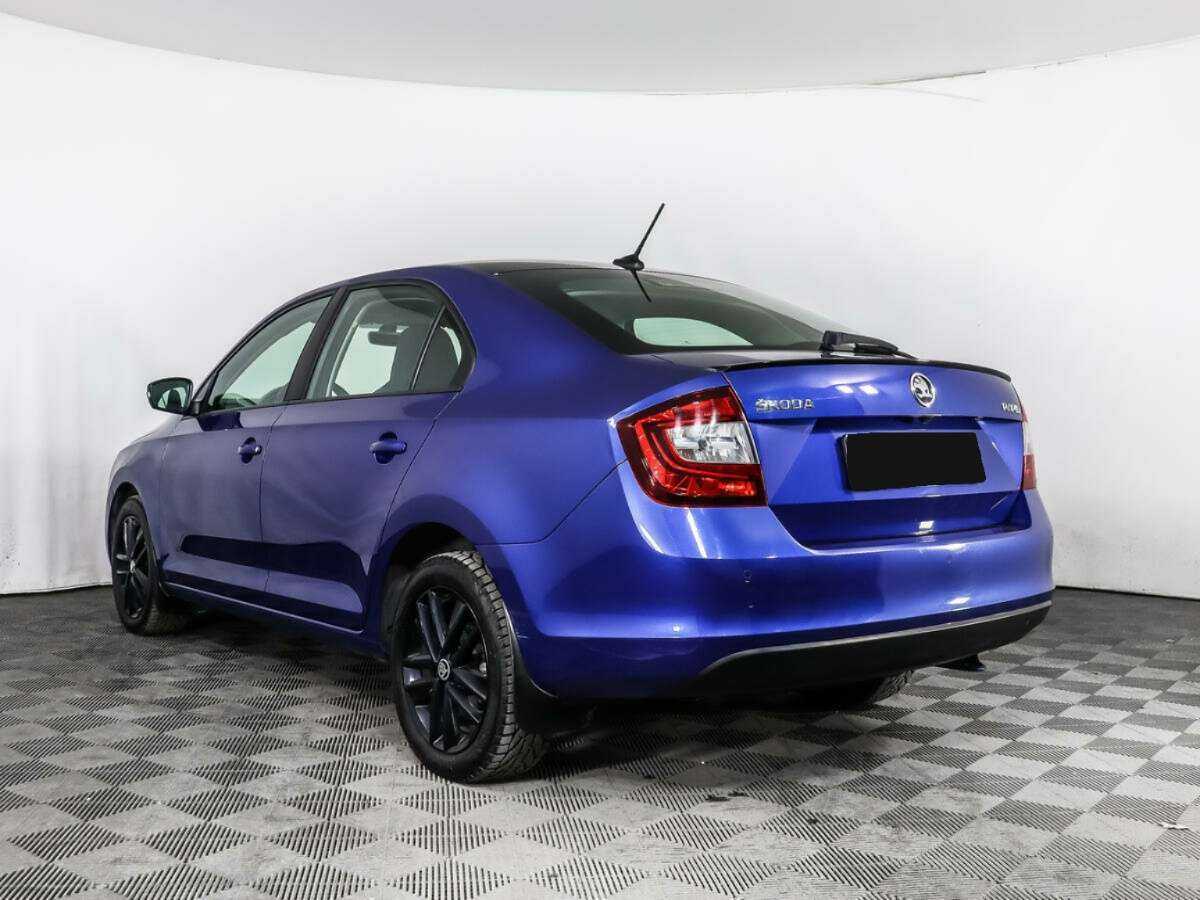 Skoda Rapid с пробегом — 2019 год. Фото: #6