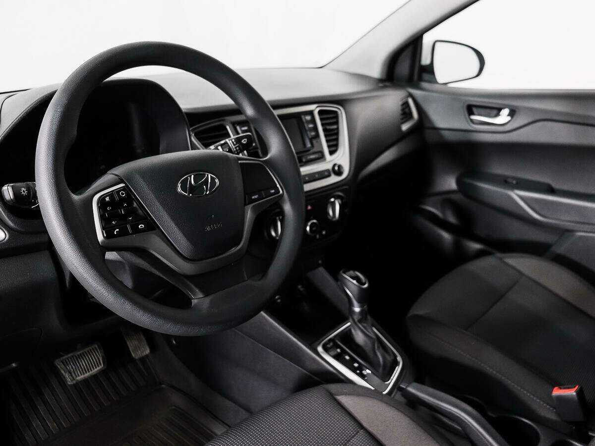 Hyundai Solaris с пробегом — 2020 год. Фото: #8