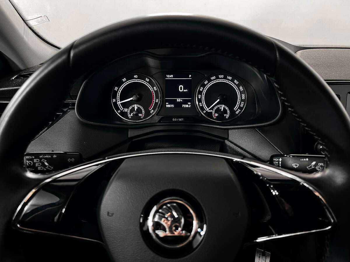 Skoda Rapid с пробегом — 2021 год. Фото: #12