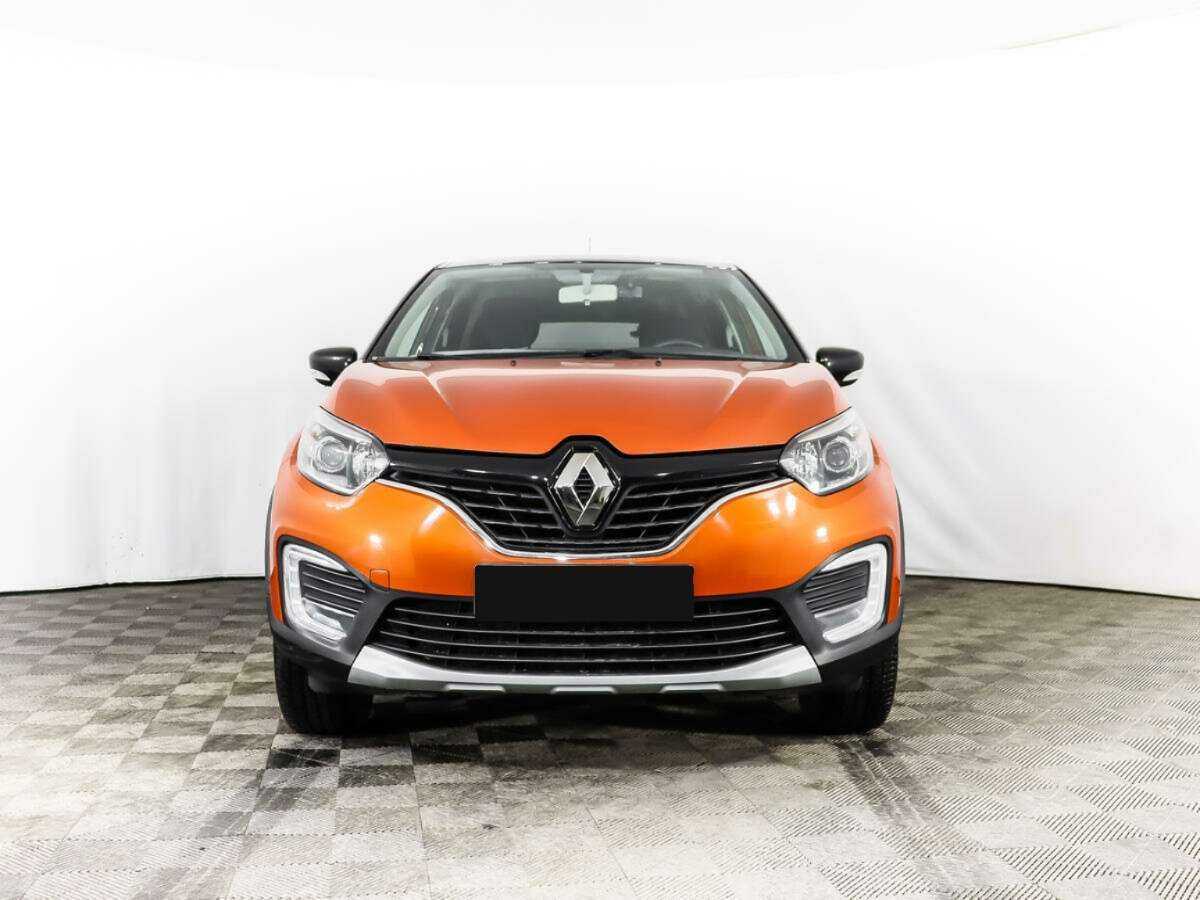 Renault Kaptur с пробегом — 2016 год. Фото: #1