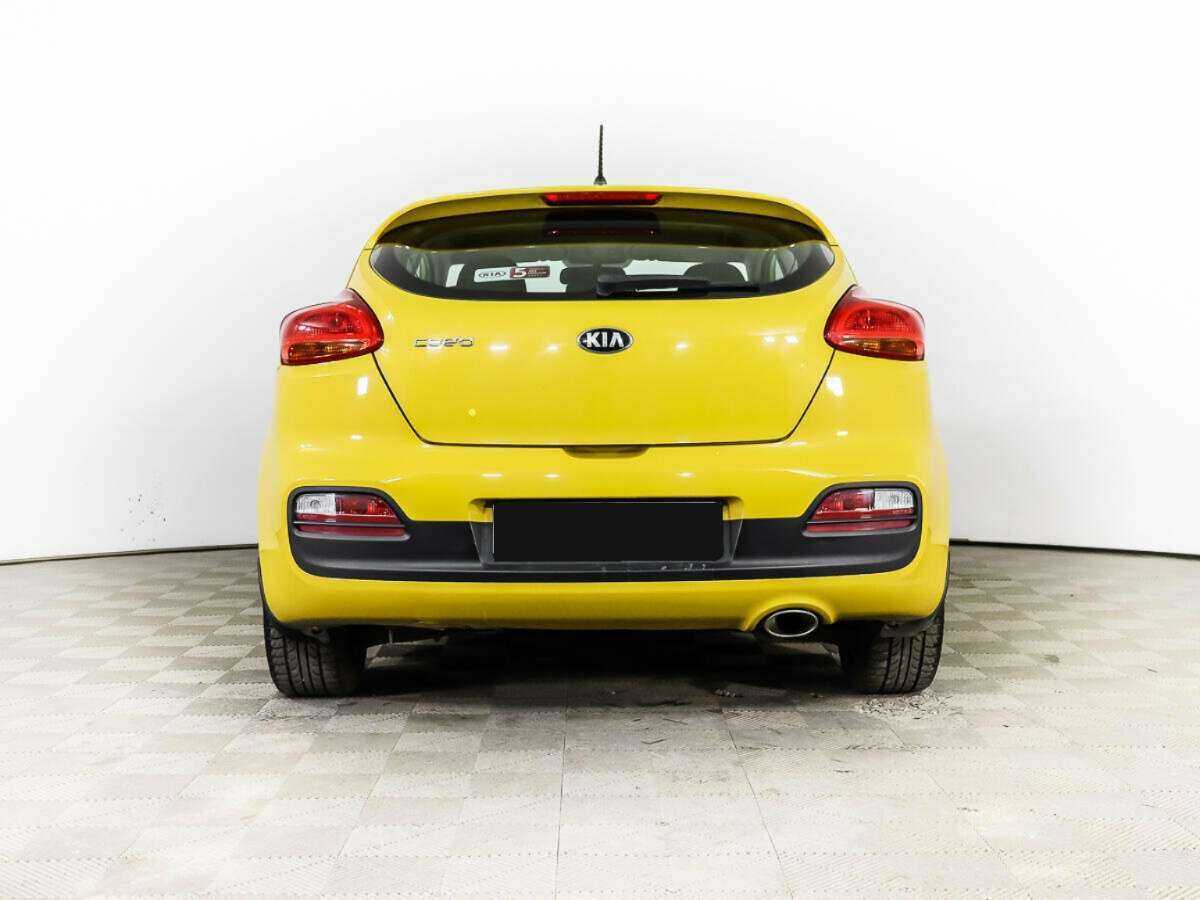Kia Ceed с пробегом — 2015 год. Фото: #5